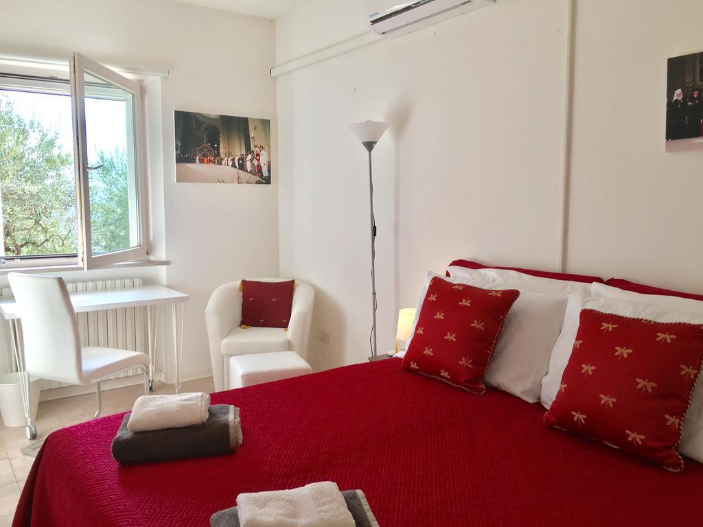 San Vitale Assisi Villa Randr חדר תמונה